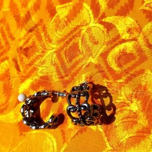 Silver filigree metal earrings